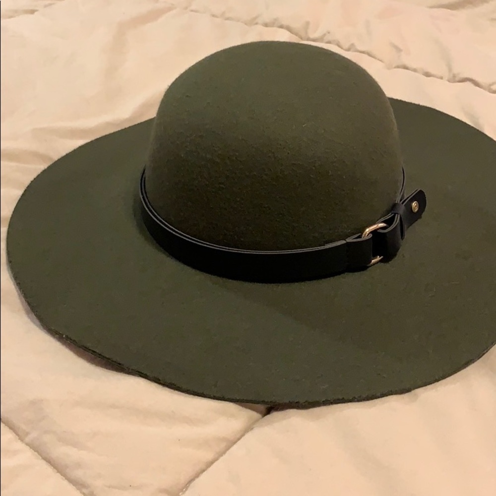 Green Abercrombie Hat